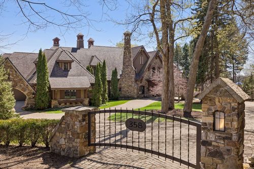 358 Ferndale Road S, Wayzata, MN, 55391 | Card Image