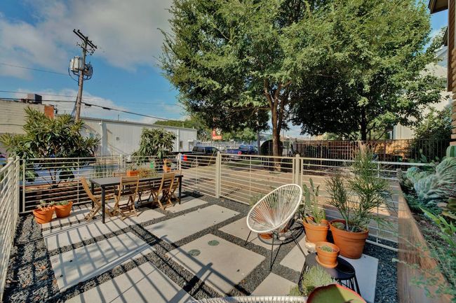 APT-2 - 2608 E 6 Th St, Condo with 2 bedrooms, 3 bathrooms and null parking in Austin TX | Image 6