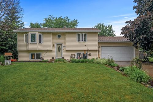11810 Larabee Cir Ne, Albertville, MN, 55301-9758 | Card Image