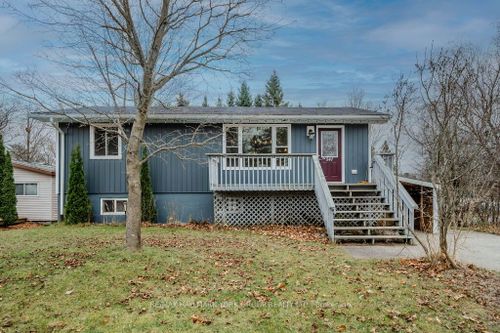 541 David St, Gravenhurst, ON, P1P1M1 | Card Image