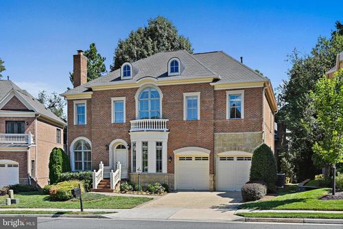 8424 Falcone Pointe Way, Vienna, VA, 22182-5322 | Card Image