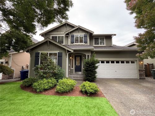 7629 Ne 201st Pl, Kenmore, WA, 98028-2121 | Card Image