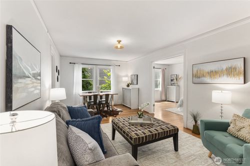 apt-22-4725 15th Ave Ne, Seattle, WA, 98105-4422 | Card Image