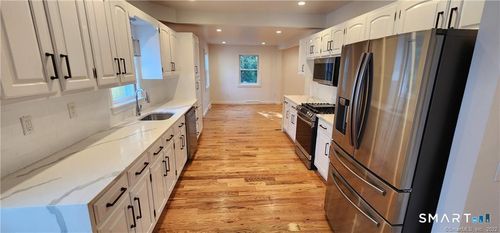 2-41 Valley Rd, Cos Cob, CT, 06807-2585 | Card Image