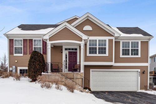 621 Treble Lane, Volo, IL, 60073 | Card Image