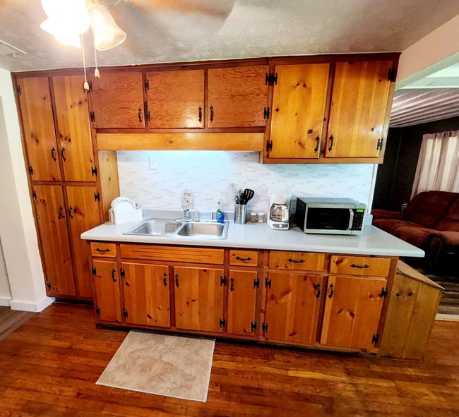 1133 Lakeview Dr, House other with 3 bedrooms, 1 bathrooms and null parking in Somerset KY | Image 14