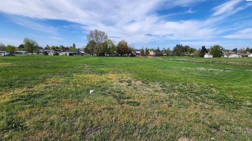 NKA W King St, Grandview, WA, 98930 | Card Image