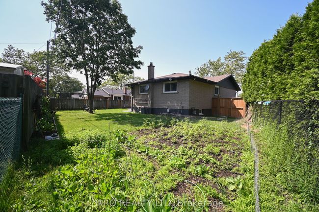 3106 Chipman Cres, House other with 3 bedrooms, 1 bathrooms and 2 parking in Niagara Falls ON | Image 16