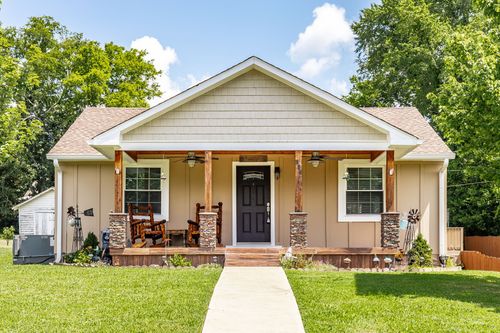 305 Bryant St, Watertown, TN, 37184-1003 | Card Image
