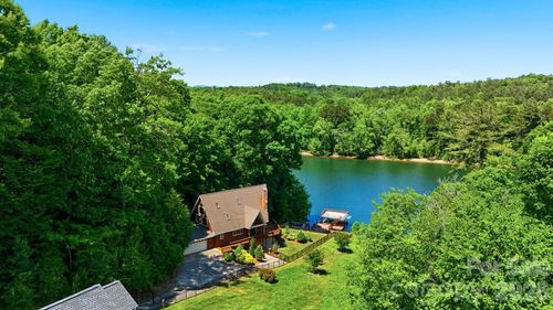 1925 Lake Acres Dr, Hickory, NC, 28601-7145 | Card Image