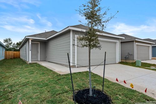 7250 Brownleaf Dr, San Antonio, TX, 78227-1203 | Card Image