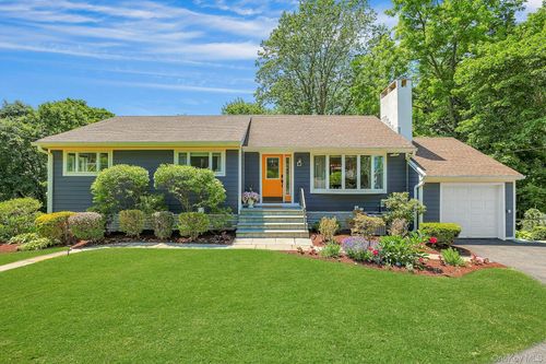 28 Summit Pl, Pleasantville, NY, 10570-1217 | Card Image