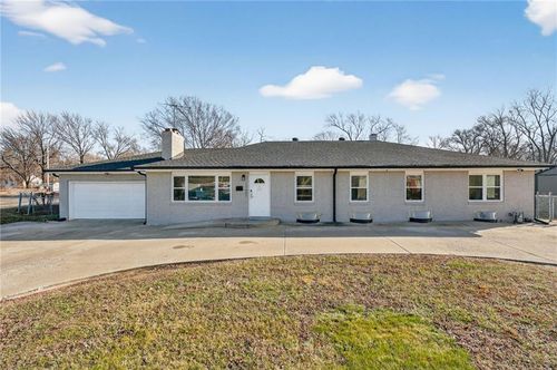 10601 Blue Ridge Blvd, Kansas City, MO, 64134-1929 | Card Image