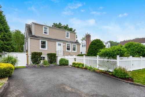 10 Sable St, Norwalk, CT, 06854-4710 | Card Image