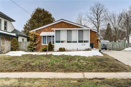 135 King Hiram St, Ingersoll, ON, N5C1L7 | Card Image