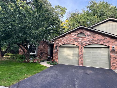 4065 Justin Ct, Bloomfield Hills, MI, 48302-4025 | Card Image