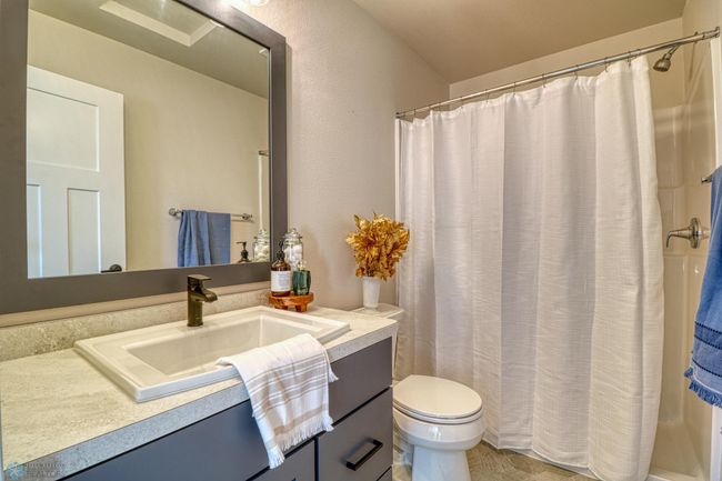 Master Bathroom1_1.jpg | Image 26