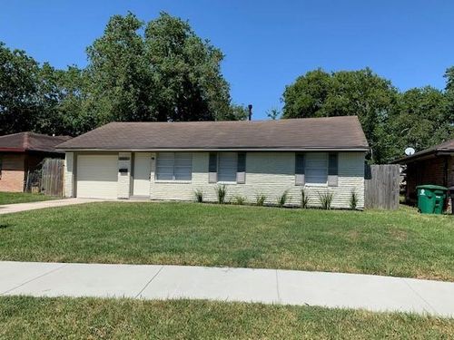 3107 Friar Point Rd, Houston, TX, 77051-4623 | Card Image