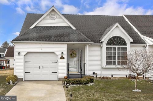 748 Barbados Dr, WILLIAMSTOWN, NJ, 08094-3005 | Card Image