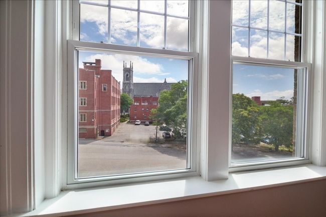 APT-6 - 6 Chatham Pl, Condo with 2 bedrooms, 1 bathrooms and 1 parking in Worcester MA | Image 6