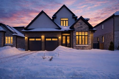 108 Watts Dr, Lucan, ON, N0M2J0 | Card Image