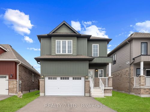 32 Hillcroft Way, Bobcaygeon, ON, K0M1A0 | Card Image