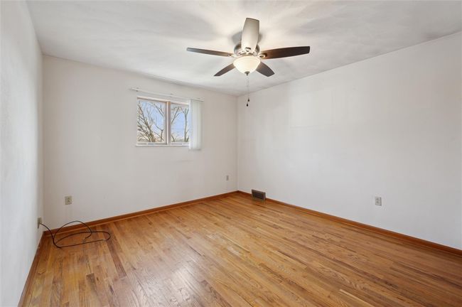 502 Sycamore St, House other with 3 bedrooms, 2 bathrooms and 2 parking in Vandergrift PA | Image 16