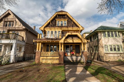 2139 N 48th St, Milwaukee, WI, 53208-1102 | Card Image