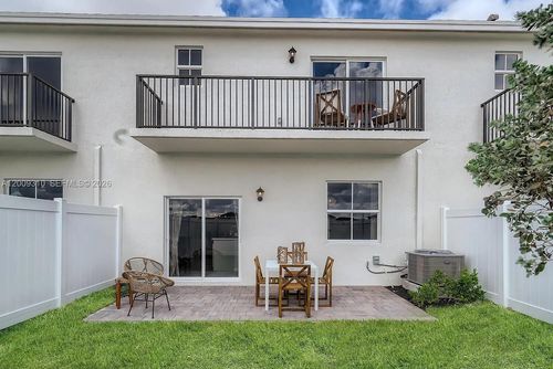 1676 Se 8th Ave, Homestead, FL, 33034 | Card Image