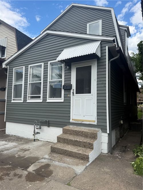 1624 4th Ave, Arnold, PA, 15068-4404 | Card Image