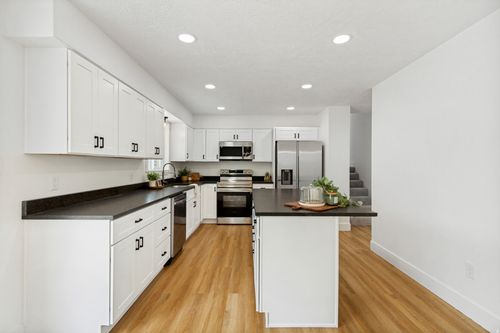 62 S Clark Ln, Elk Ridge, UT, 84651-4501 | Card Image