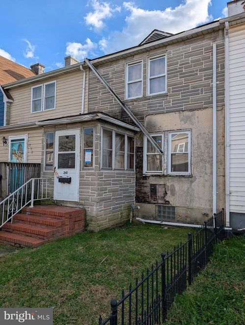 241 Colgate Ave, DUNDALK, MD, 21222-4211 | Card Image