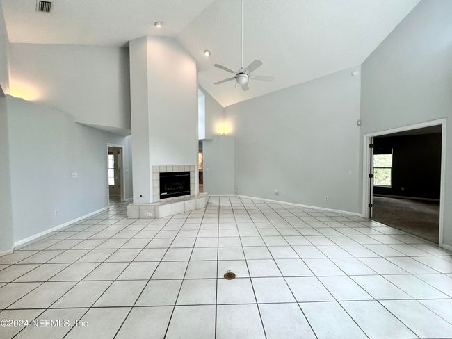 Fireplace for Decoration only | Image 17