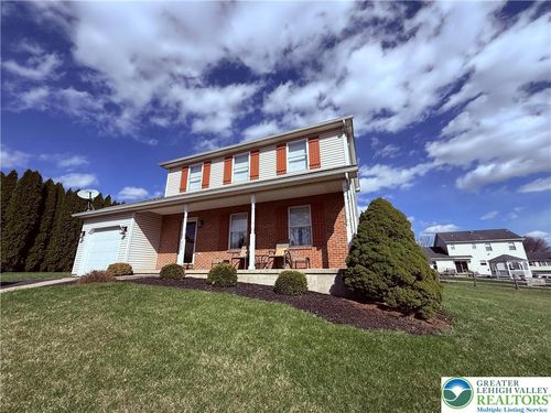 205 Faith Ave, Stockertown, PA, 18083-7016 | Card Image