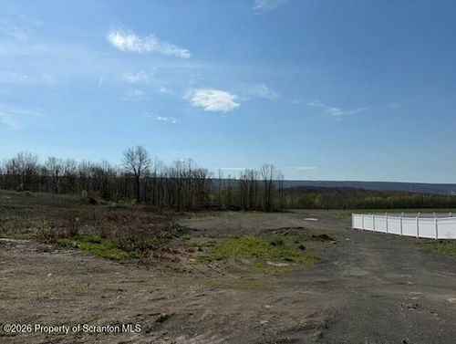 127 Osprey Ln, Archbald, PA, 18403-2200 | Card Image