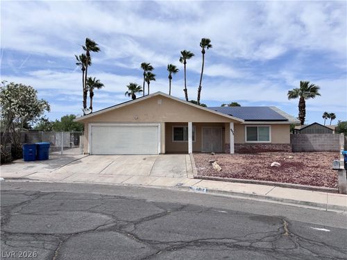 4422 Bennett Dr, Las Vegas, NV, 89121-6702 | Card Image