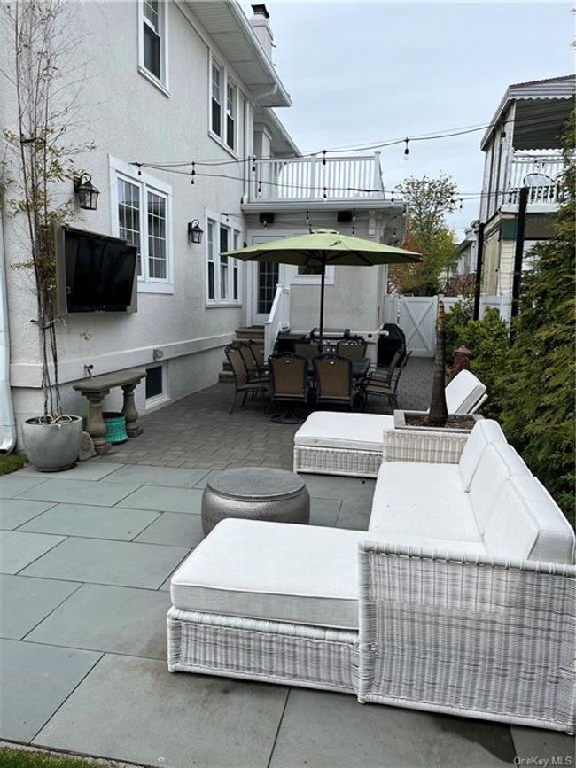 28 W Olive Street, House other with 5 bedrooms, 4 bathrooms and null parking in Long Beach NY | Image 16