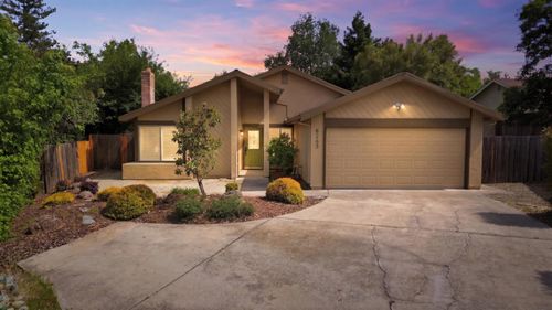 8263 Foxfire Dr, Orangevale, CA, 95662-3825 | Card Image