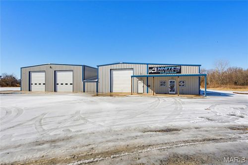 17927 Highway 67 S, Neelyville, MO, 63954-8108 | Card Image