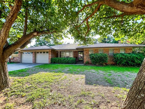 1408 N Avenue J, Haskell, TX, 79521-3336 | Card Image