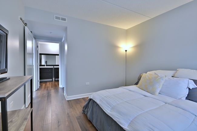UNIT-201 - 210 N Addison Ave, Condo with 2 bedrooms, 2 bathrooms and 2 parking in Elmhurst IL | Image 24