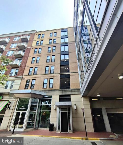 unit-401-444 W Broad St, FALLS CHURCH, VA, 22046-3348 | Card Image