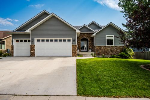 477 Bluebird Ln, Sheridan, WY, 82801-8674 | Card Image