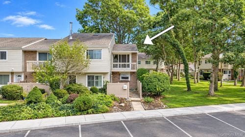 m-204 Springmeadow Dr, Holbrook, NY, 11741-4109 | Card Image