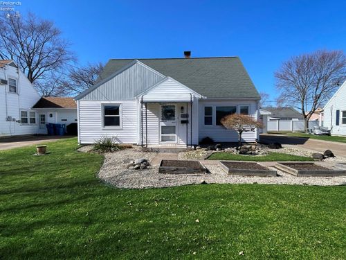 614 Clinton St, Port Clinton, OH, 43452-2114 | Card Image