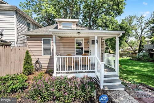 82 Bond St, WESTMINSTER, MD, 21157-4748 | Card Image