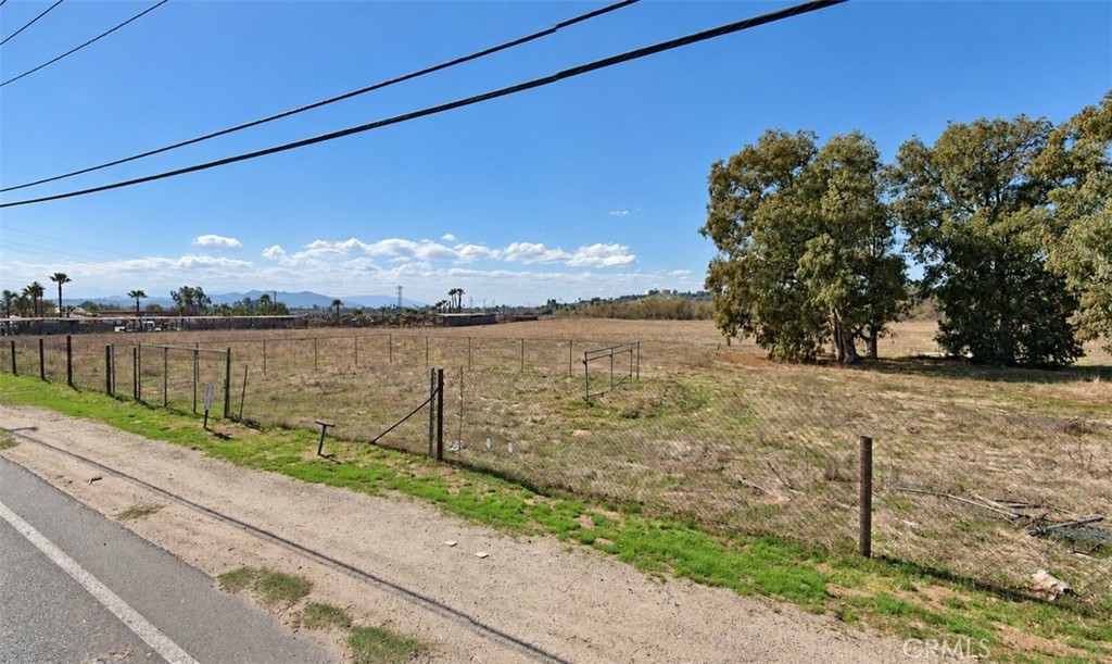 Commercial Lease in Riverside 3