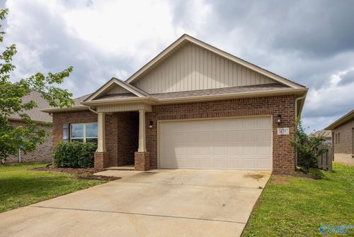 14797 Eva Cir, Athens, AL, 35613-7622 | Card Image