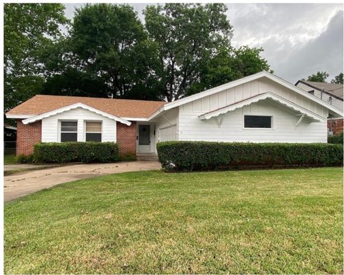 1212 N Grant Dr, Sherman, TX, 75092-5332 | Card Image