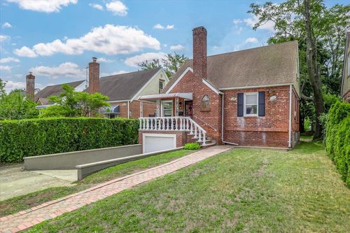 22324 Murdock Ave, Queens Village, NY, 11429-2727 | Card Image